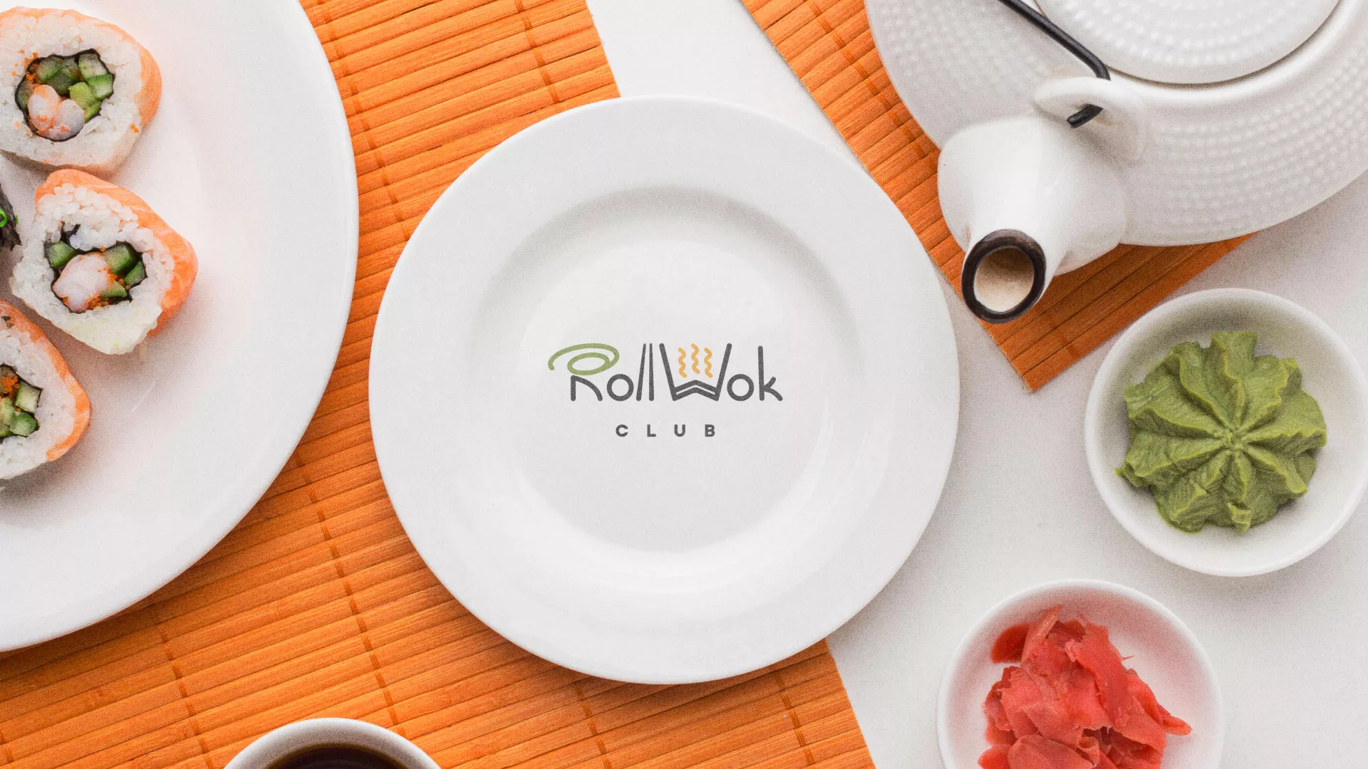 Разработка логотипа и фирменного стиля в Миассе для суши-бара «Roll Wok Club» Разработка логотипа и фирменного стиля в Миассе для суши-бара «Roll Wok Club»